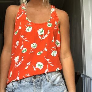 Everly flower top. Medium